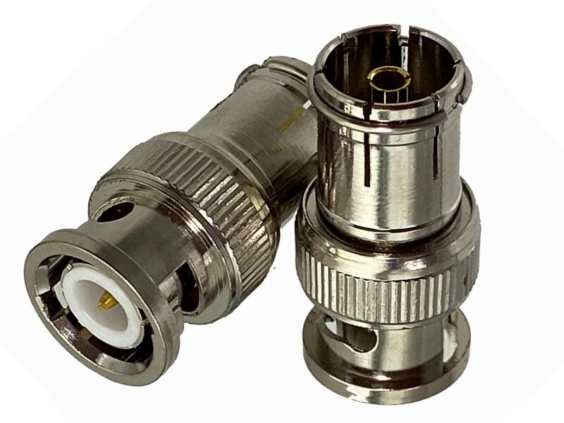 Adapter BNC moški na IEC ženski